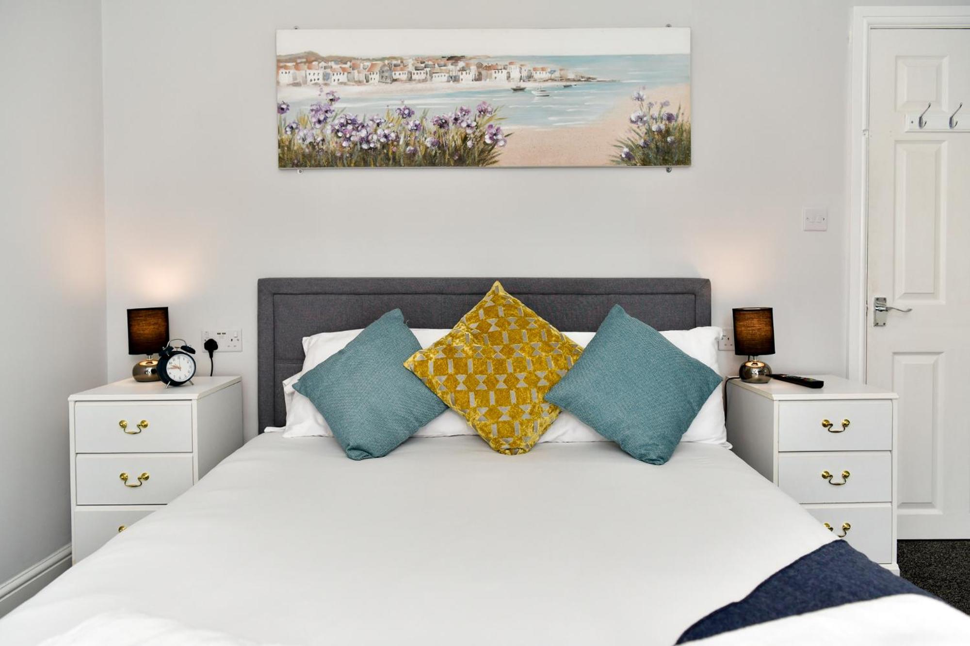Free Parking - Heart Of The City - Superb Townhouse & Garden - Peaceful Area But Only 5Min Walk To Beach, Shops, Bars, Arena, Marina, Parks Суонси Экстерьер фото